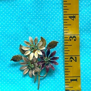 Vintage Flower Brooch